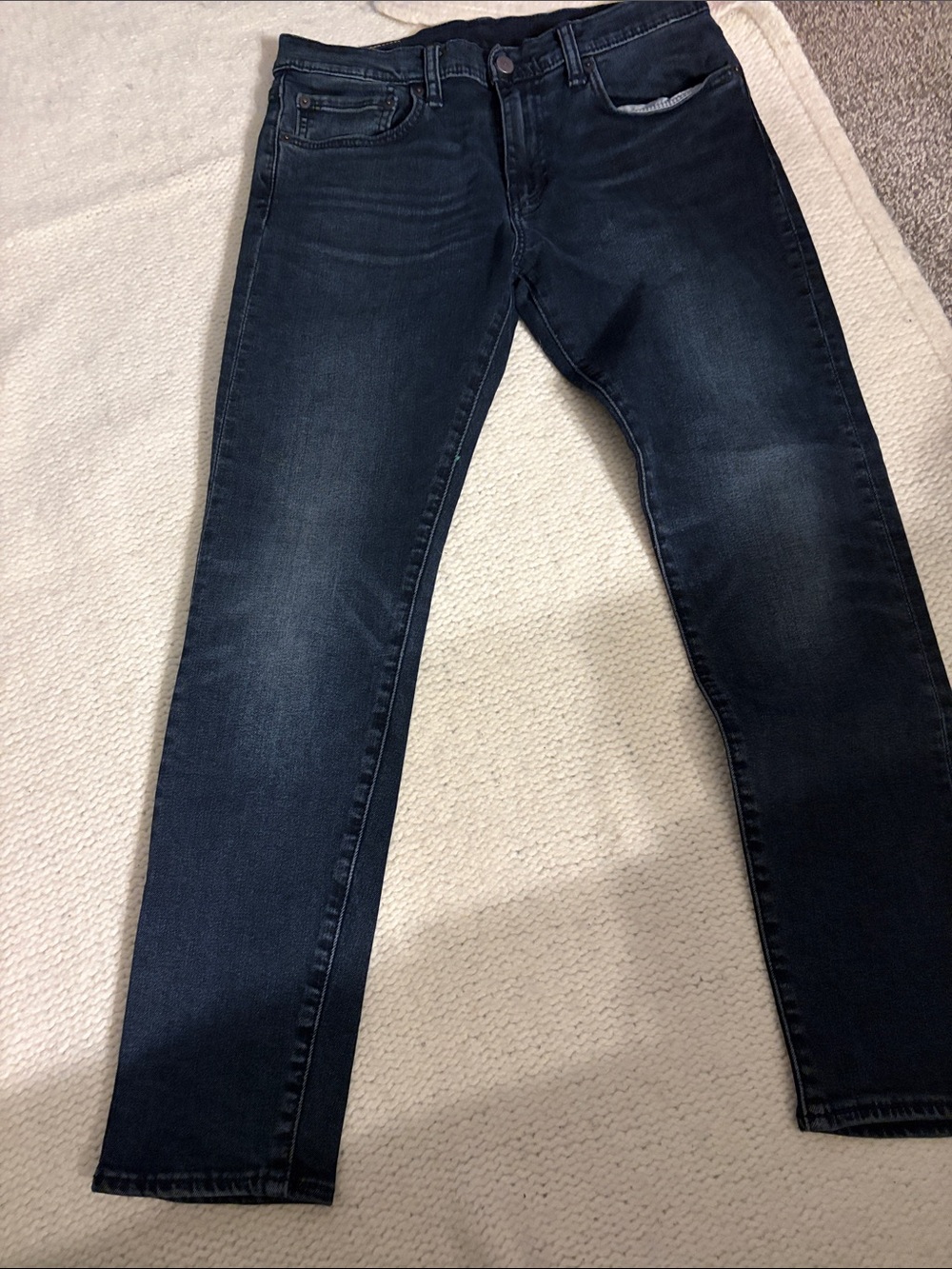 Levi's Men's Slim Straight Jeans in Dark Blue Wash